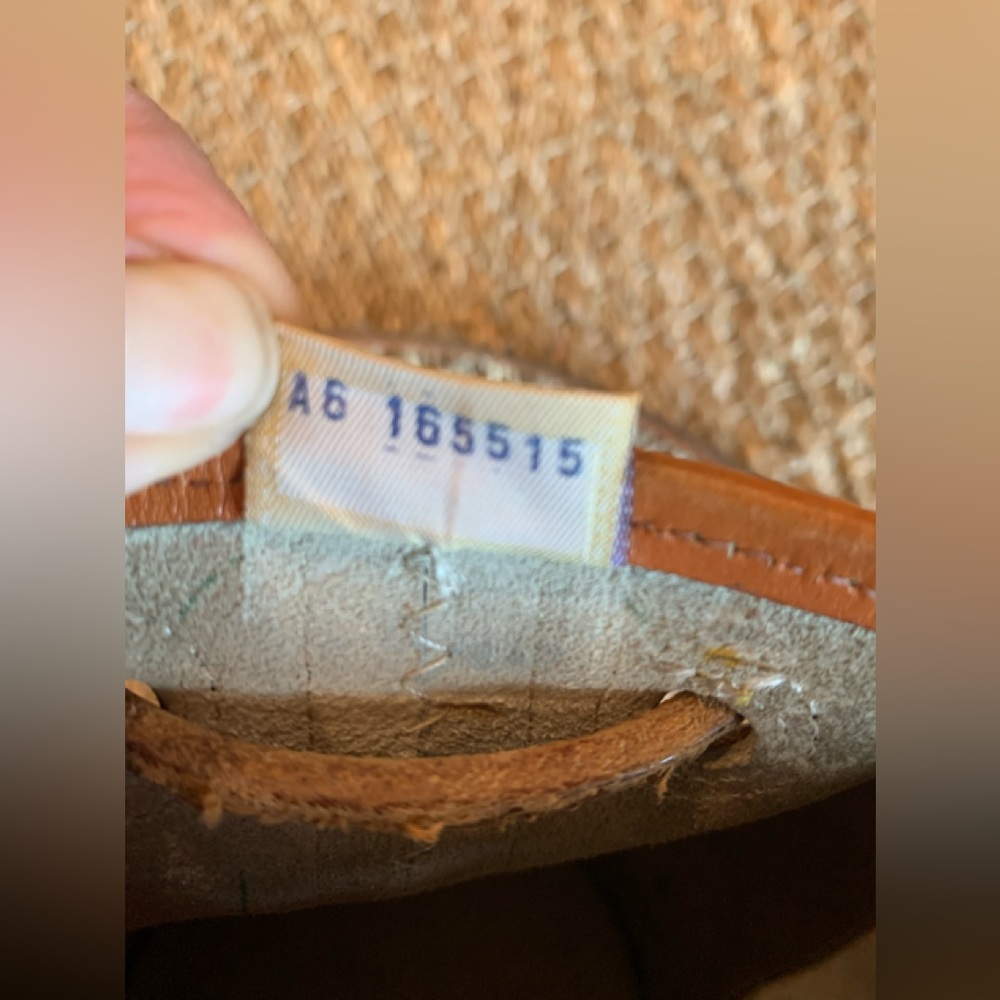 Vintage Dooney & Bourke Bucket Bag - Picture 13 of 16